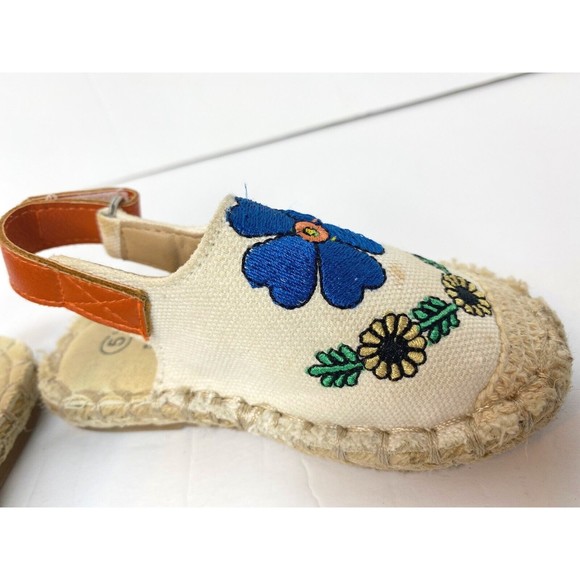 Embroidery Floral Girls Sandals (Iynx) Size 5 New - Picture 3 of 8